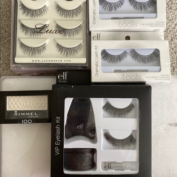 Set of Eyelashes and eyeshadow bnwt - Picture 1 of 1
